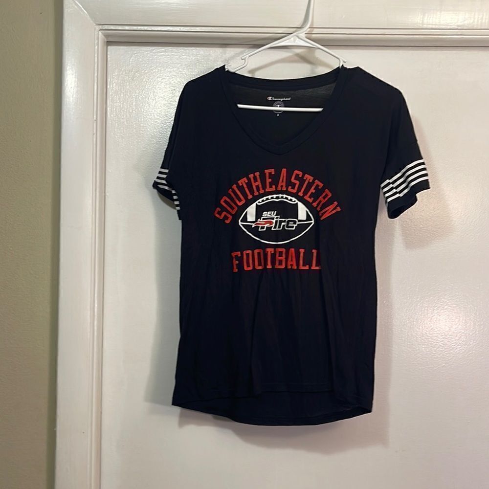 Southeastern football shirt small 